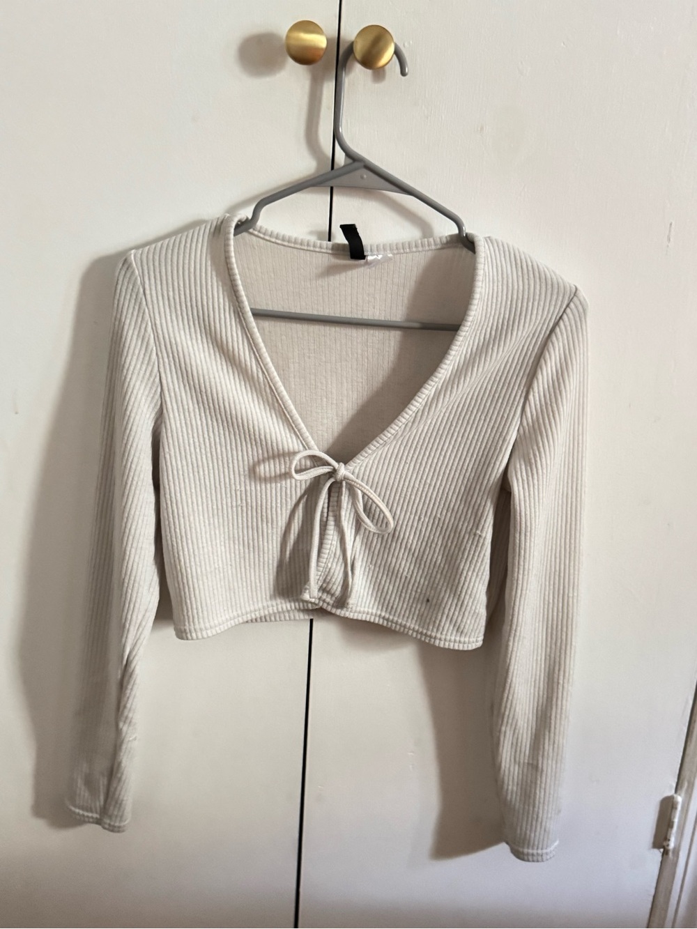 H&M Cream Ribbed Tie-Front Cropped Long Sleeve Top